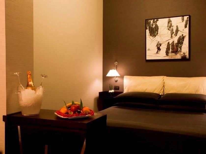 Suite Valadier Рим Экстерьер фото